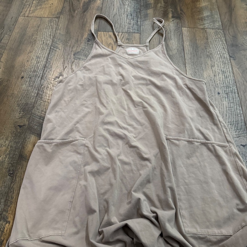 Free People FP Movement Hot Shot Onesie Jumpsuit Taupe Tan Medium Oversized Boho - Picture 3 of 8